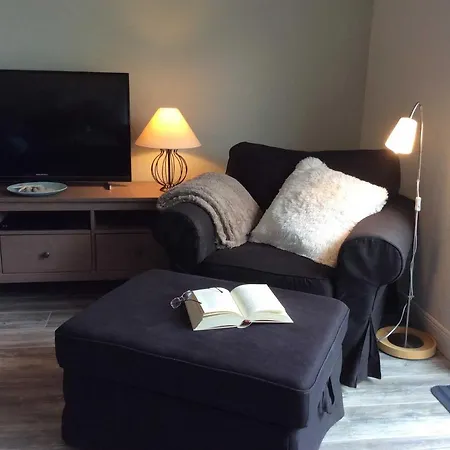 Apartment Pier 4 *